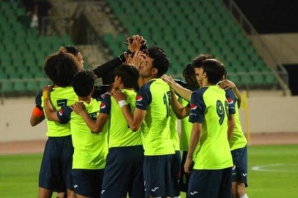 لاعبو الصناعة