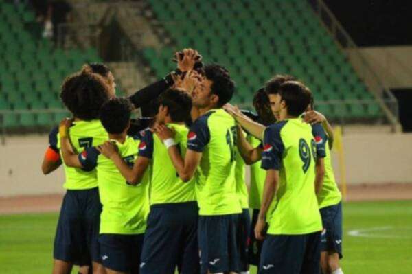 لاعبو الصناعة