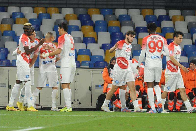 لاعبو نابولي