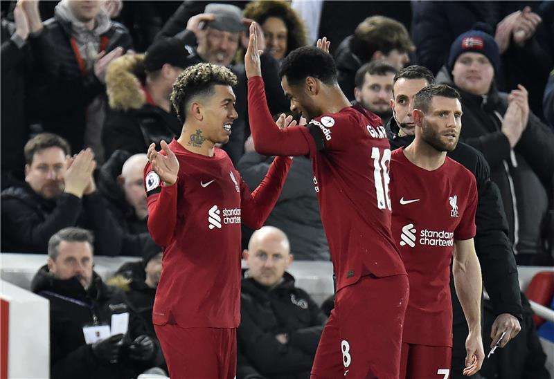 لاعبو ليفربول