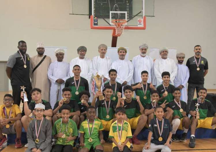 جانب من التتويج