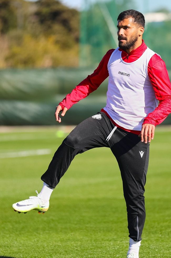 حسين بن عيادة