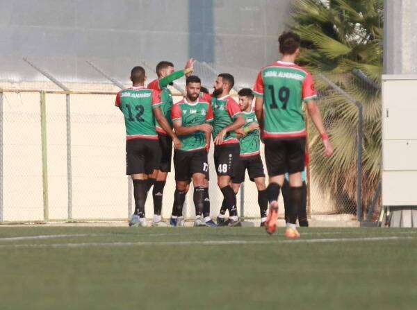 فرحة لاعبي جبل المكبر