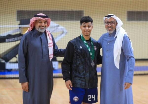 جانب من التتويج