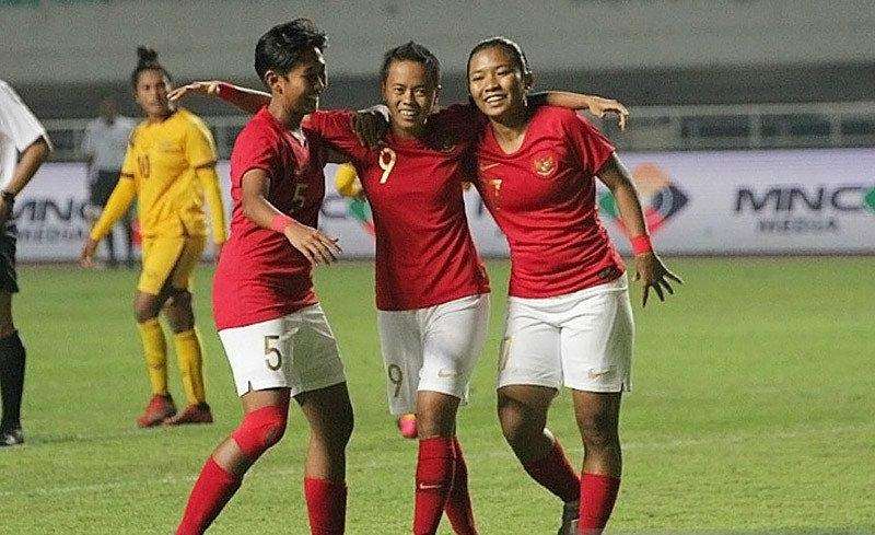 لاعبات المنتخب الإندونيسي