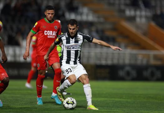 من المواجهة