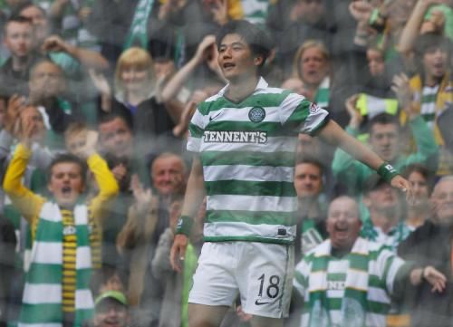 2011-08-13t171305z_01_dmr18_rtridsp_3_soccer-europe-scotland_reuters