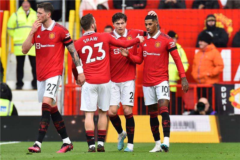 لاعبو مانشستر