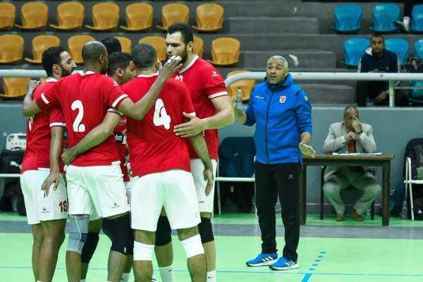 لاعبو الأهلي