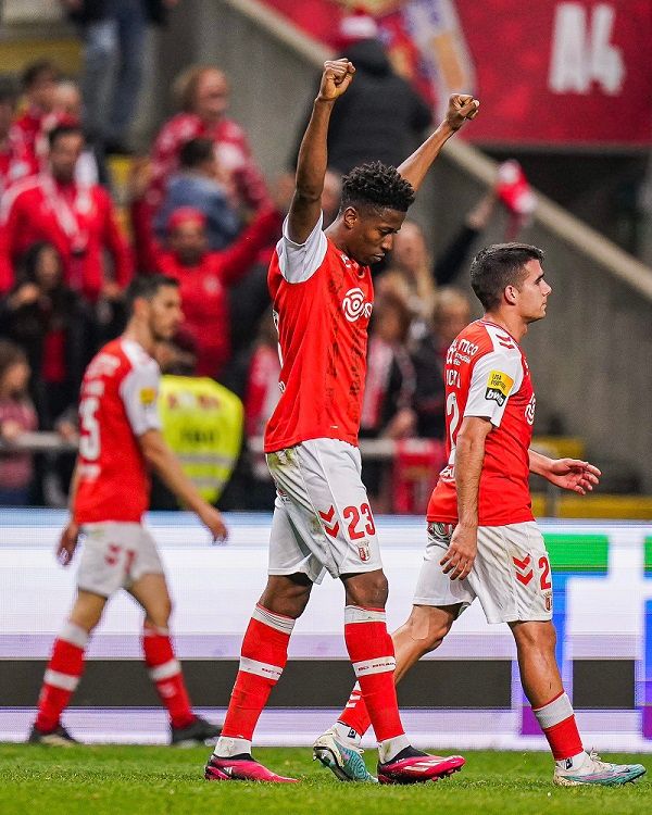 براجا (نقلا عن حساب الفريق علي تويتر)