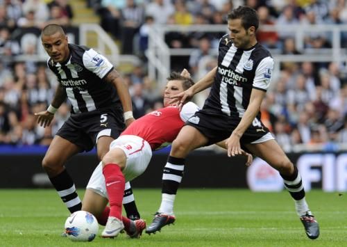 2011-08-13t170502z_01_nvr01_rtridsp_3_soccer-england_reuters