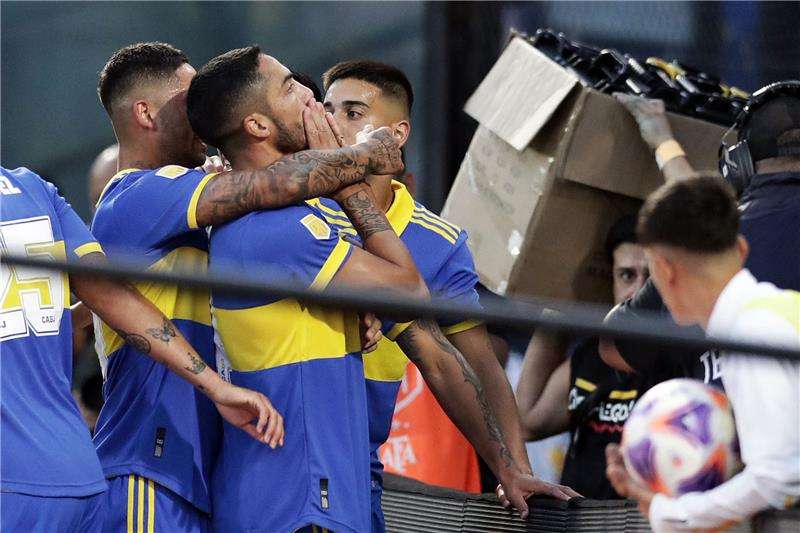 لاعبو بوكا جونيورز