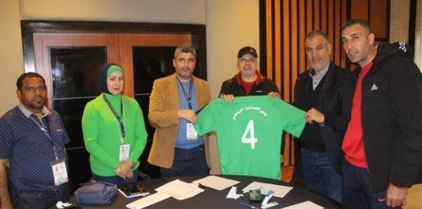 الصداقة يعرض قميصه بالبطولة العربية