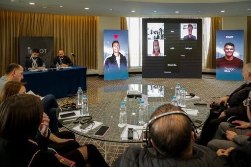 من المؤتمر الصحفي