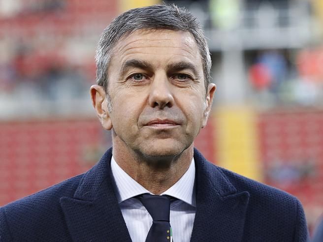 أليساندرو كوستاكورتا