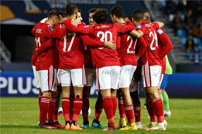 لاعبو الأهلي