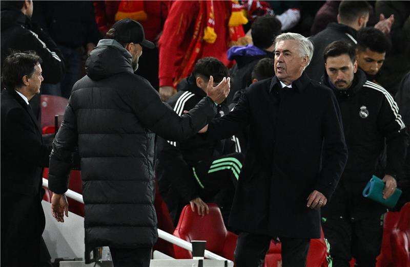 أنشيلوتي وكلوب