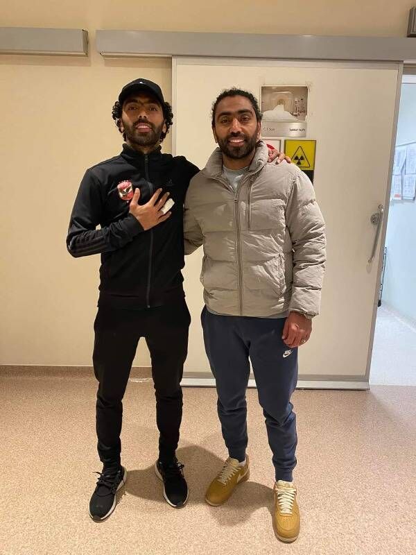 حسين الشحات وشقيقه