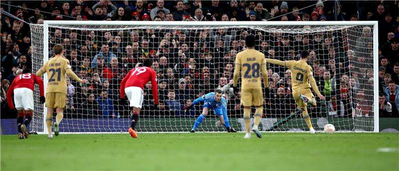 أثناء تسديد ركلة الجزاء