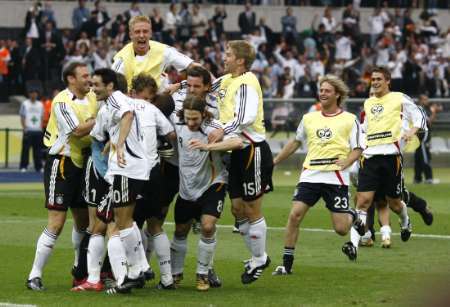 2006-06-30t175858z_01_wcyh71_rtridsp_2_sport-soccer-world