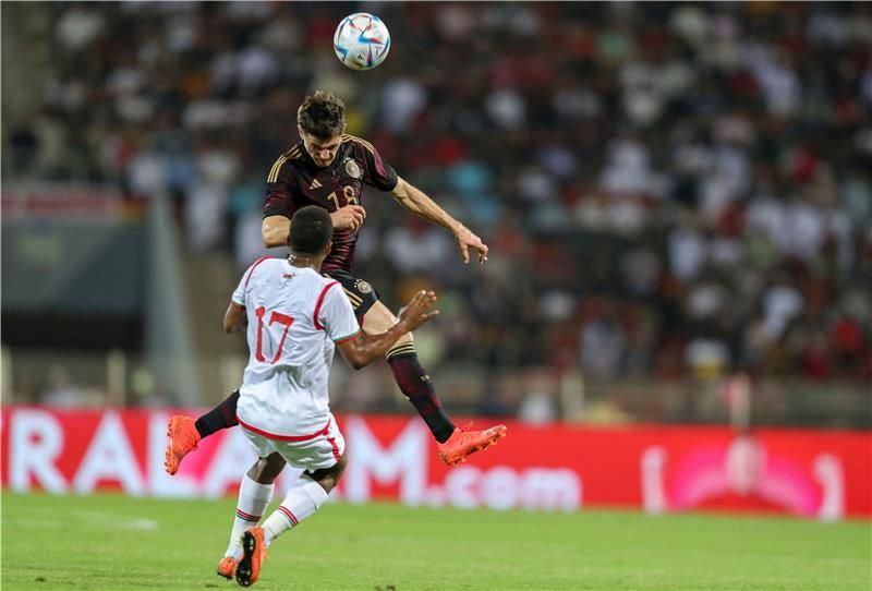 20221116-afp_32nn77w_afp