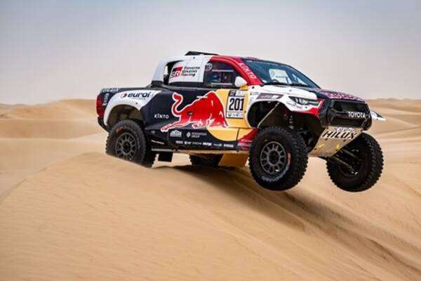 ناصر العطية