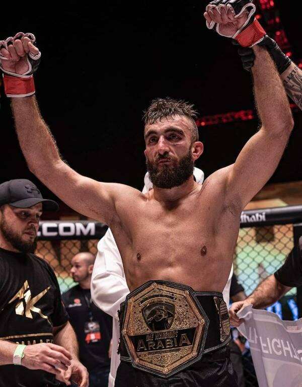 من السباقات