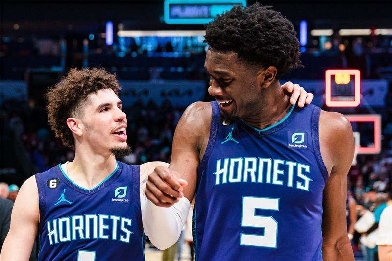 لاعبو شارلوت هورنيتس