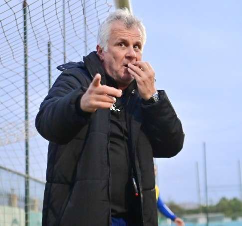 زوران مانولوفيتش