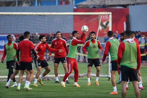 لاعبو الأهلي