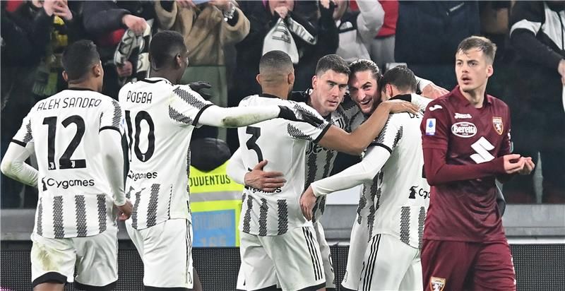 لاعبو يوفنتوس