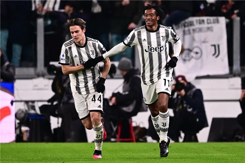 خوان كوادرادو