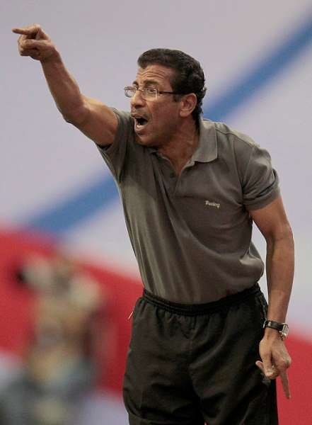  سلمان شريدة مدرب المنتخب الاولمبي البحريني