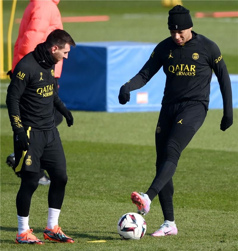 ميسي ومبابي