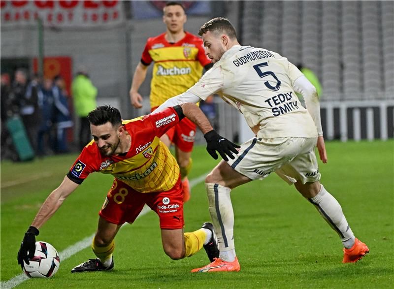 جانب من لقاء لانس وليل