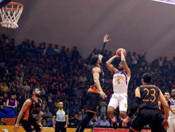 من مباريات الدوري