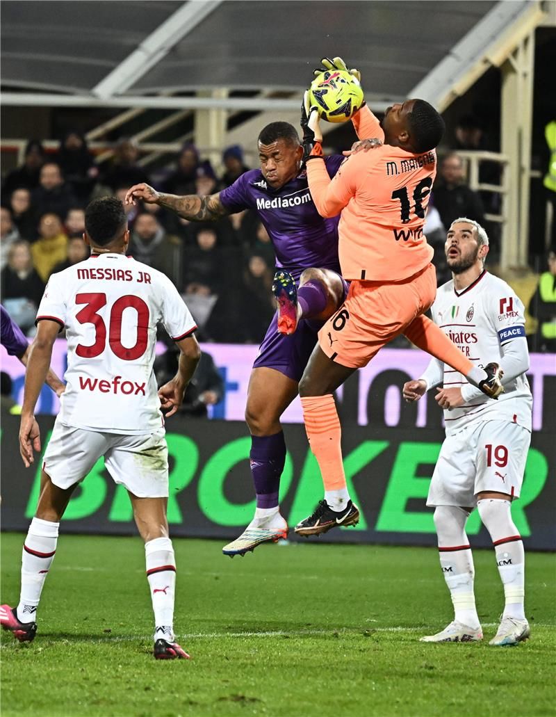 مايك مينيان