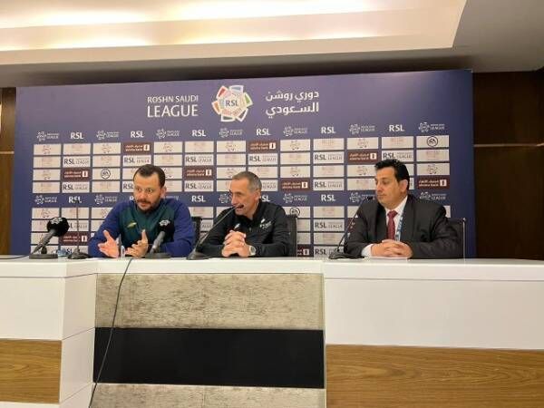 من المؤتمر الصحفي