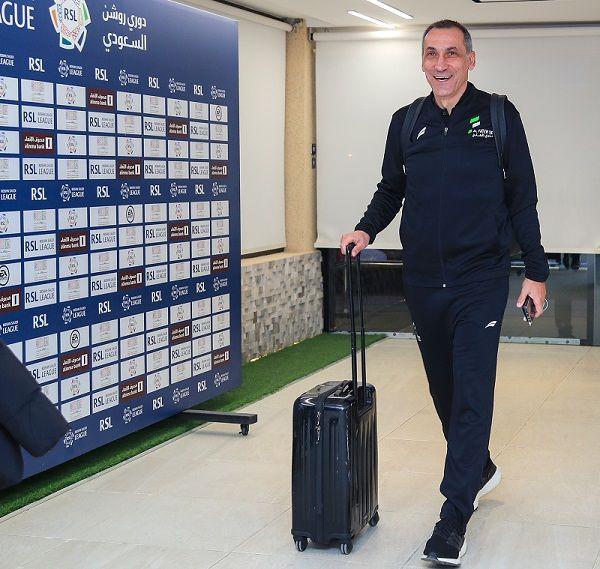 جيورجوس دونيس