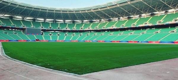 أرضية الملعب