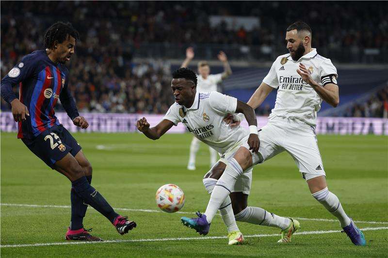 جوليس كوندي