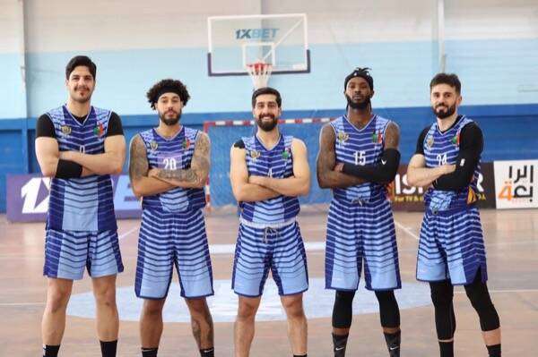 لاعبو الدفاع الجوي