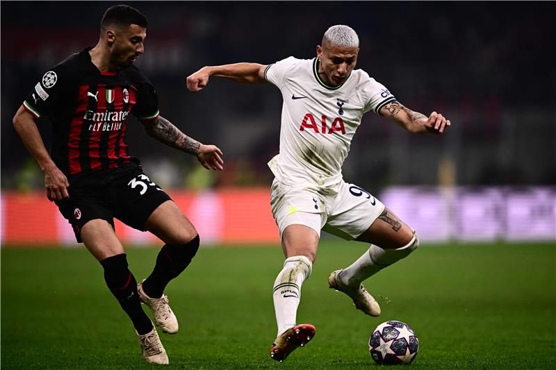 لقاء سابق بين الفريقين