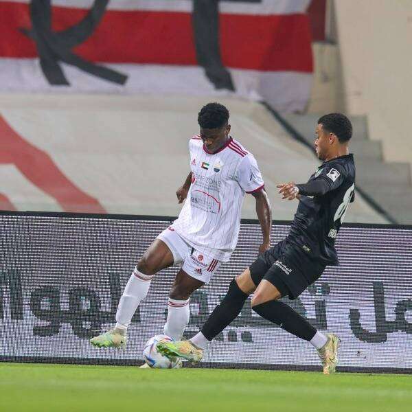 من مباريات الدوري الإماراتي