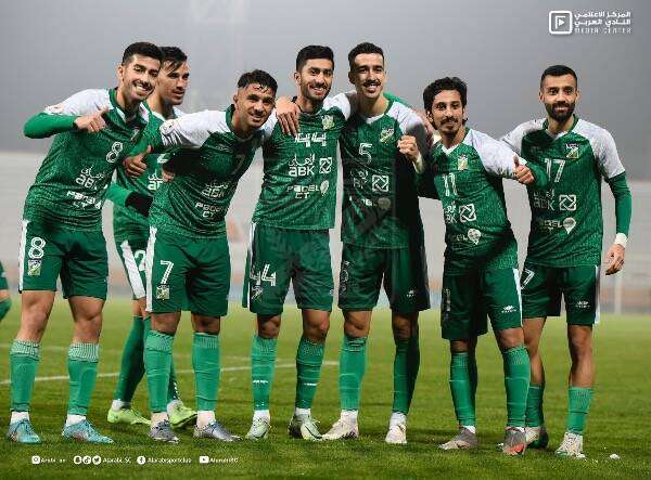 لاعبو العربي الكويتي