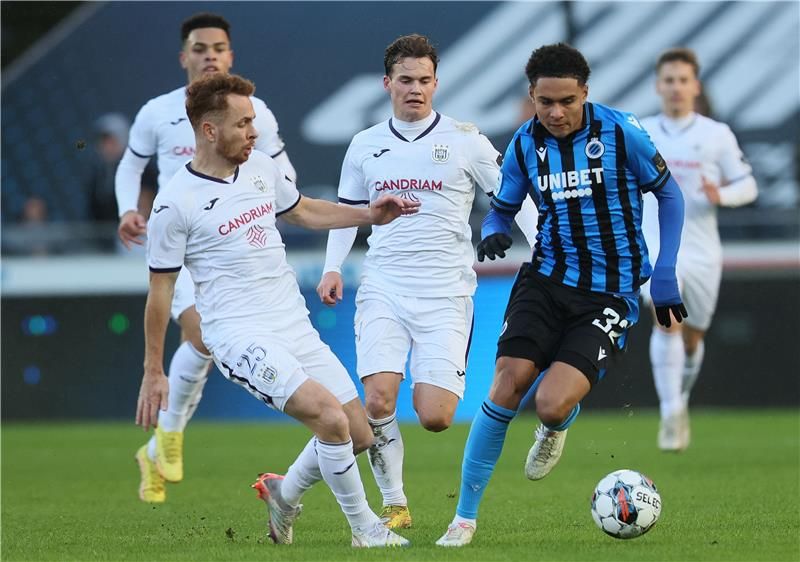 أدرين تريبل