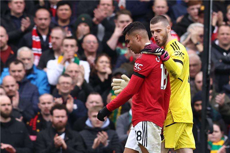 دي خيا وكاسيميرو