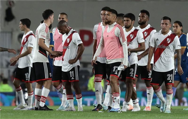 لاعبو ريفر بليت