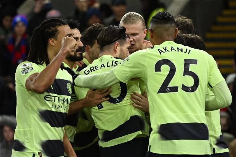 لاعبو مانشستر سيتي