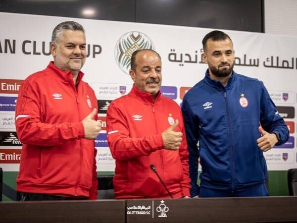 من المؤتمر الصحفي